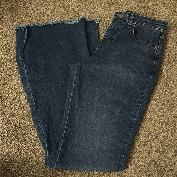 Lee Flare Jeans - Picture 1 of 5